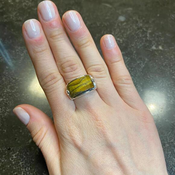 Faceted Tiger's Eye Ring Size 8 - Picture 1 of 2